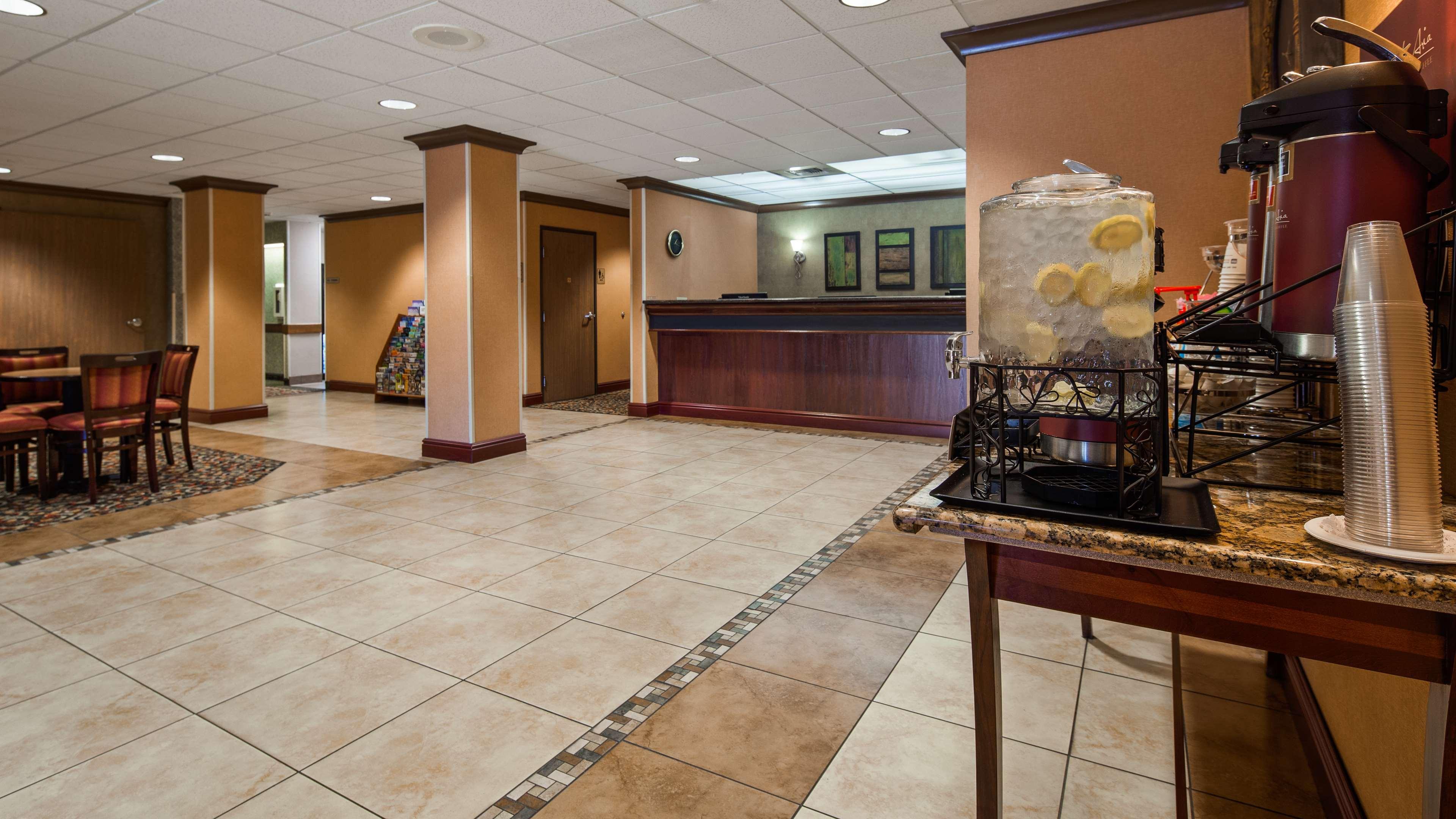 Best Western Cascade Inn & Suites Troutdale Exteriér fotografie