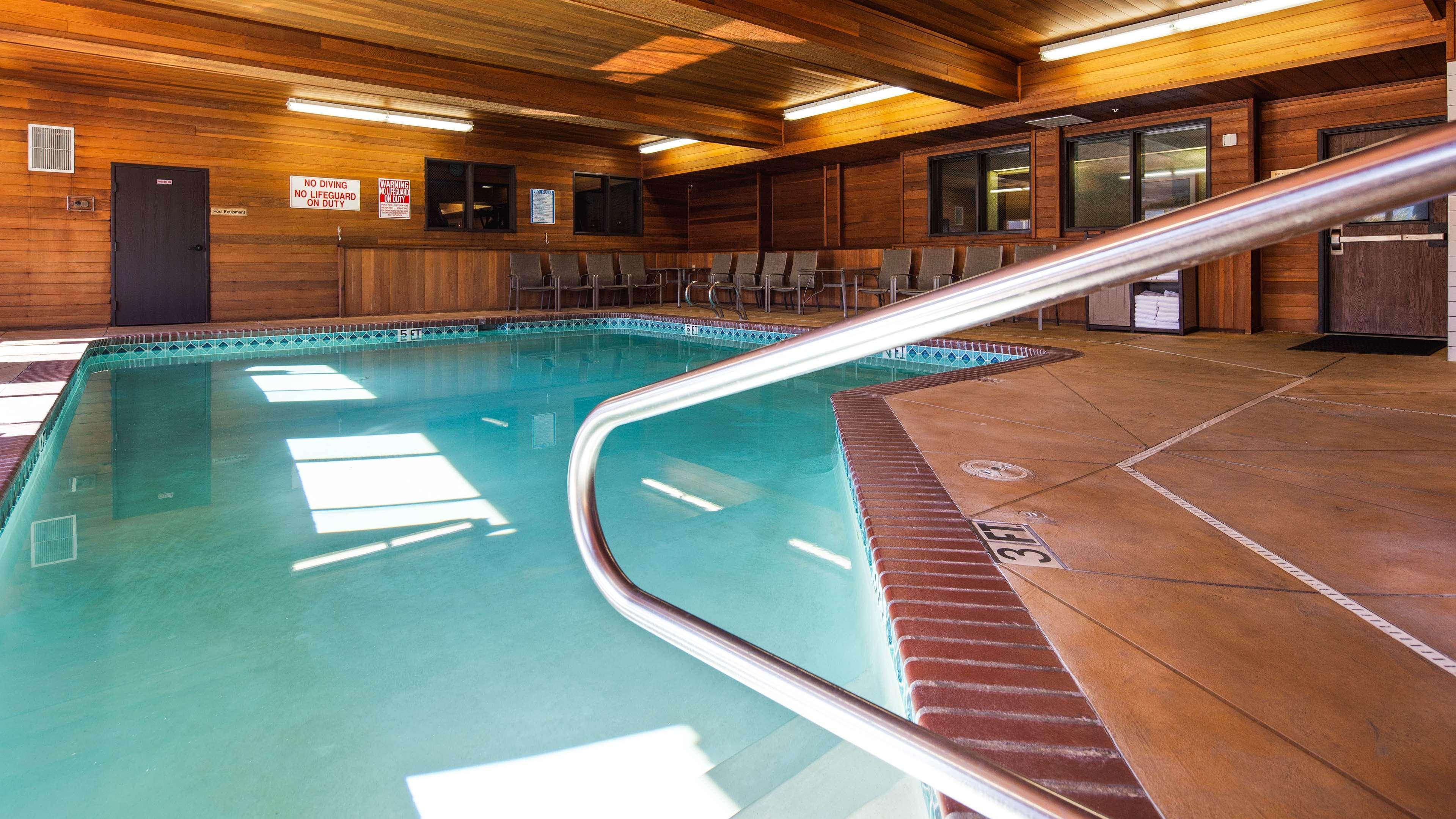 Best Western Cascade Inn & Suites Troutdale Exteriér fotografie