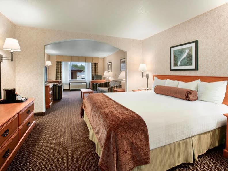 Best Western Cascade Inn & Suites Troutdale Exteriér fotografie